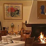 Iniohos Hotel