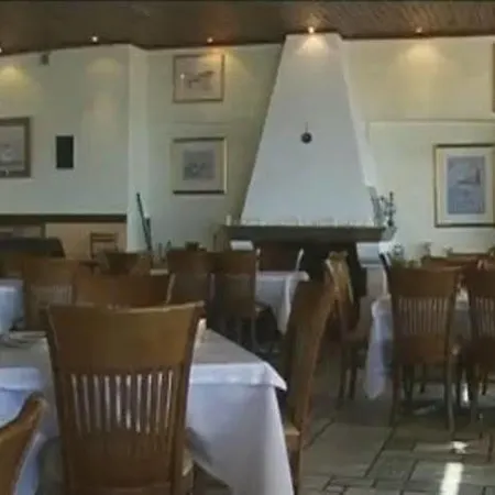 Iniohos Hotell
