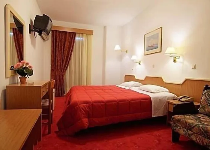 Hotel Iniohos 3*